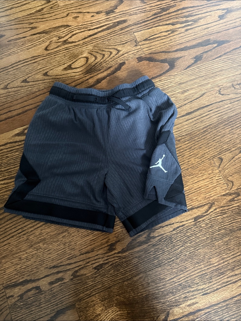 Jordan boys Gray and Black Athletic Shorts youth small
